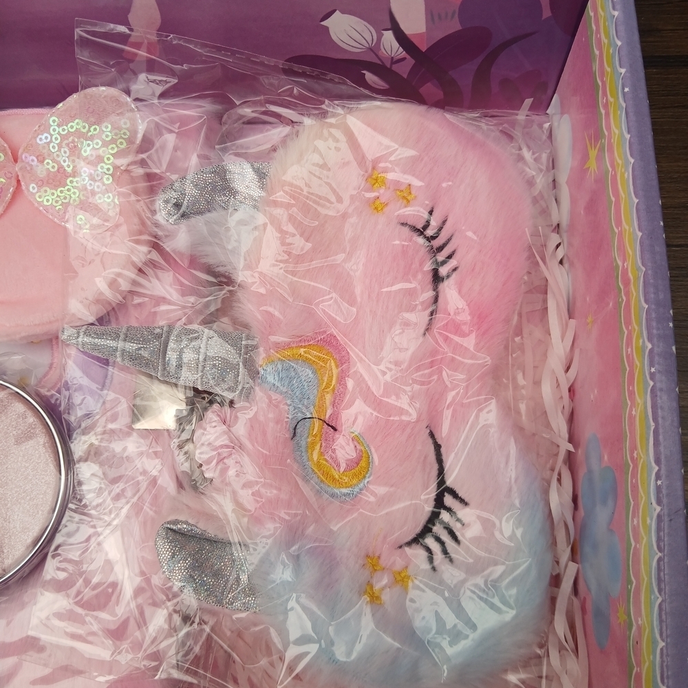 Magic Unicorn Gift Set - Picture 5 of 11